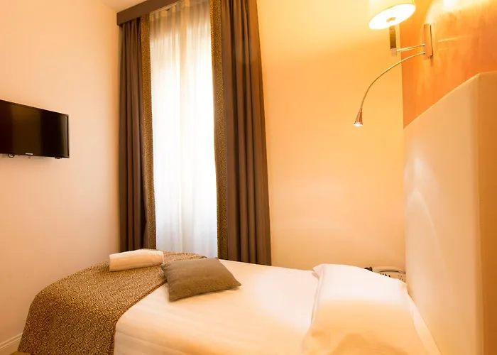 Floris Otel 3*